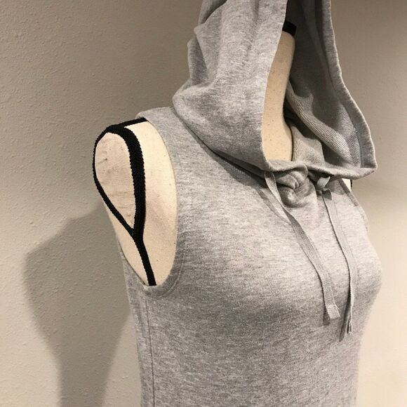 Fabletics sleeveless hooded long sweatshirt - Picture 5 of 10